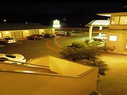 Birchwood Spa Motel