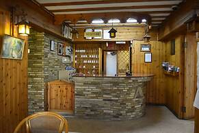 Elysso Hotel