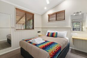 Ashmore Palms Holiday Village
