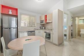 Ashmore Palms Holiday Village