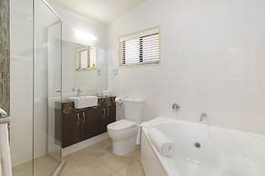 Ashmore Palms Holiday Village
