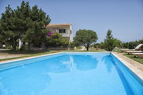 Elli Beach Apartments and Studios