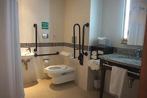 Hampton by Hilton London Luton Airport