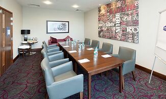 Hampton by Hilton London Luton Airport