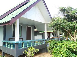 Lanta Palm Beach Resort