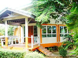 Lanta Palm Beach Resort