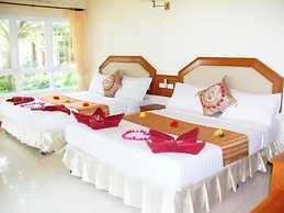 Lanta Palm Beach Resort