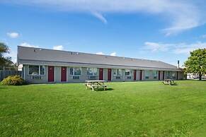Huron Coast INN