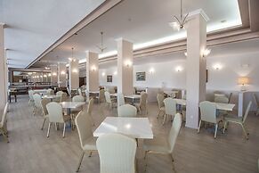 Alexandros Hotel -  All Inclusive