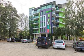 L&B Hotel