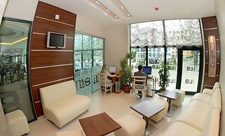 L&B Hotel
