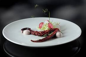 8Piuhotel