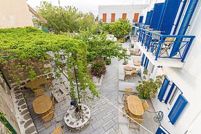 Captain Manolis Hotel