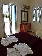 Captain Manolis Hotel