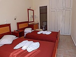 Captain Manolis Hotel
