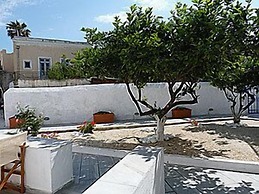 Captain Manolis Hotel