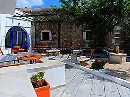 Captain Manolis Hotel