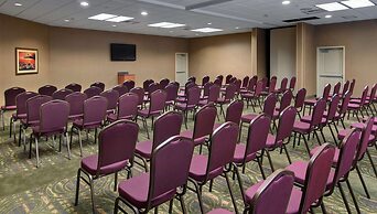Hampton Inn and Suites Astoria