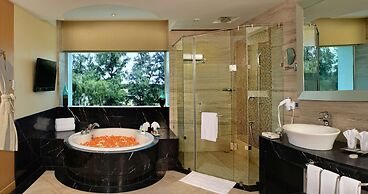 Radisson Resort & Spa Kandla