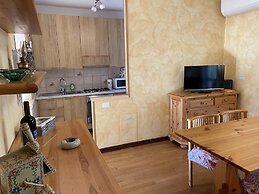Hotel Diffuso Il Portichetto sulla collina a Vezio Perledo