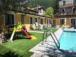 Hotel Diffuso Il Portichetto sulla collina a Vezio Perledo