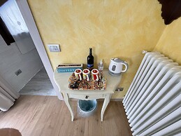 Hotel Diffuso Il Portichetto sulla collina a Vezio Perledo