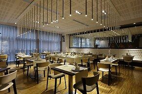 Best Western Premier CHC Airport
