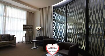 Best Western Premier CHC Airport