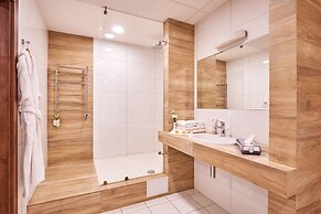 Ovis Hotel