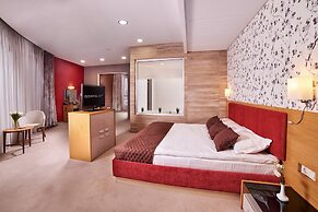 Ovis Hotel
