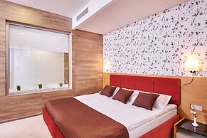 Ovis Hotel