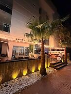 La Brisa Hotel
