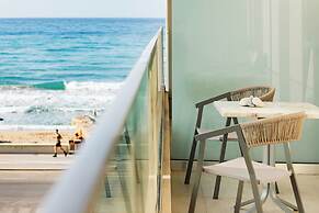 Batis Aero Beachfront Wellbeing Hotel