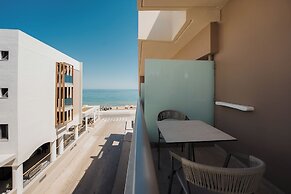 Batis Aero Beachfront Wellbeing Hotel