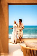 Batis Aero Beachfront Wellbeing Hotel