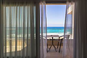 Batis Aero Beachfront Wellbeing Hotel