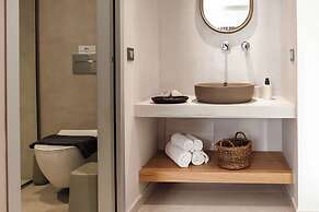 Batis Aero Beachfront Wellbeing Hotel