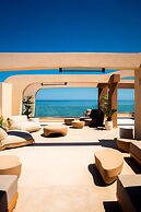 Batis Aero Beachfront Wellbeing Hotel