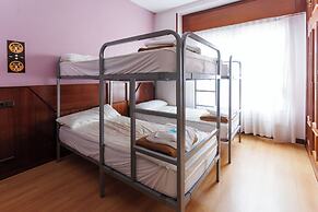 Moon Hostel Bio