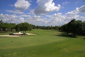 Mae Jo Golf Club & Resort