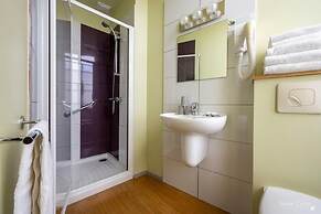 Accostage Hotel