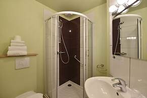 Accostage Hotel