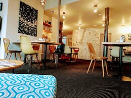 Accostage Hotel