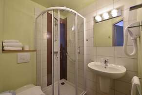 Accostage Hotel