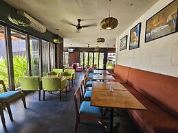 SEMINYAK ICON by Karaniya Experience