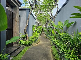 SEMINYAK ICON by Karaniya Experience