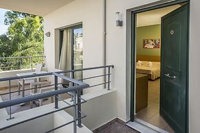 Athina Beach Hotel