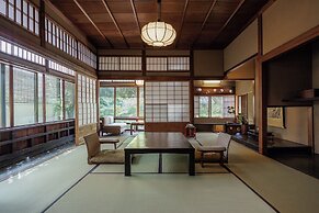 Hiiragiya