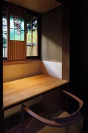 Hiiragiya