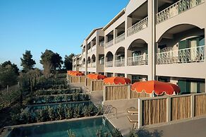 Zeus Eleva Kassandra Lagoon